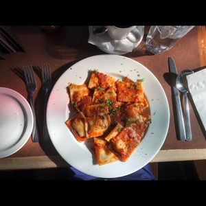 Meet your Posher, Casey